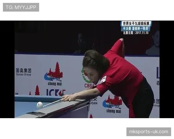 潘晓婷下了场就一副买买买的样子，差点忘了她还打台球呢