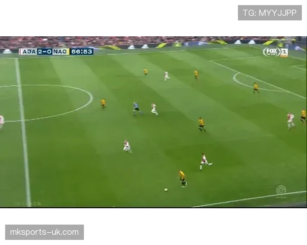 维蒂尼亚 vs 加维:新生代中场的战术角色与比赛影响力对比 维蒂尼亚 vs 加维:新生代中场的战术角色与比赛影响力对比